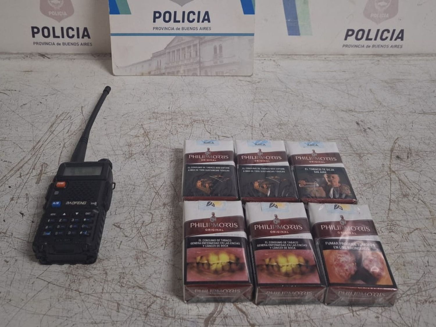 Detenido por la abstinencia: atrapan a joven de 18 años que robó seis atados de cigarrillos de una camioneta