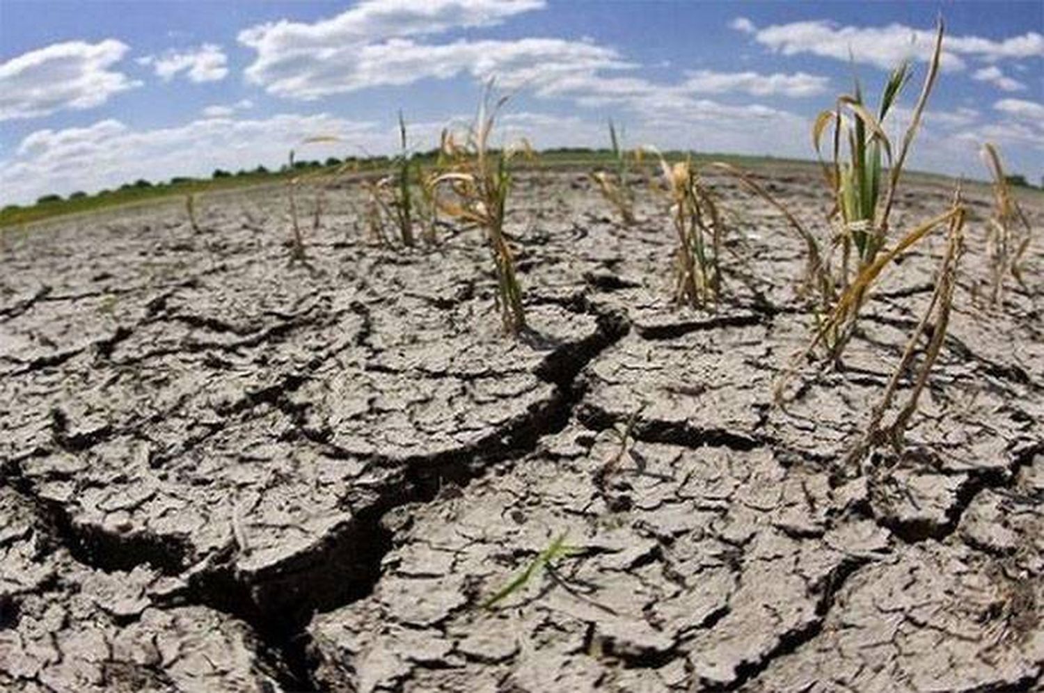 Las bajas precipitaciones y caudales se mantendrán  durante todo el verano