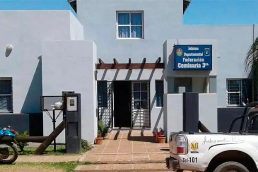 Un joven recibió un puntazo cuando quisieron robarle su celular: detuvieron al agresor