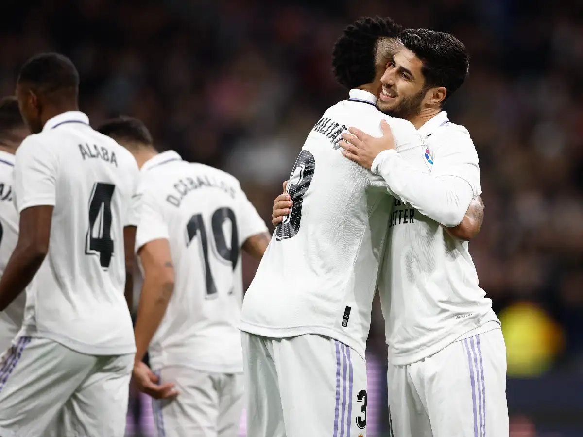 Real Madrid goleó a Elche  