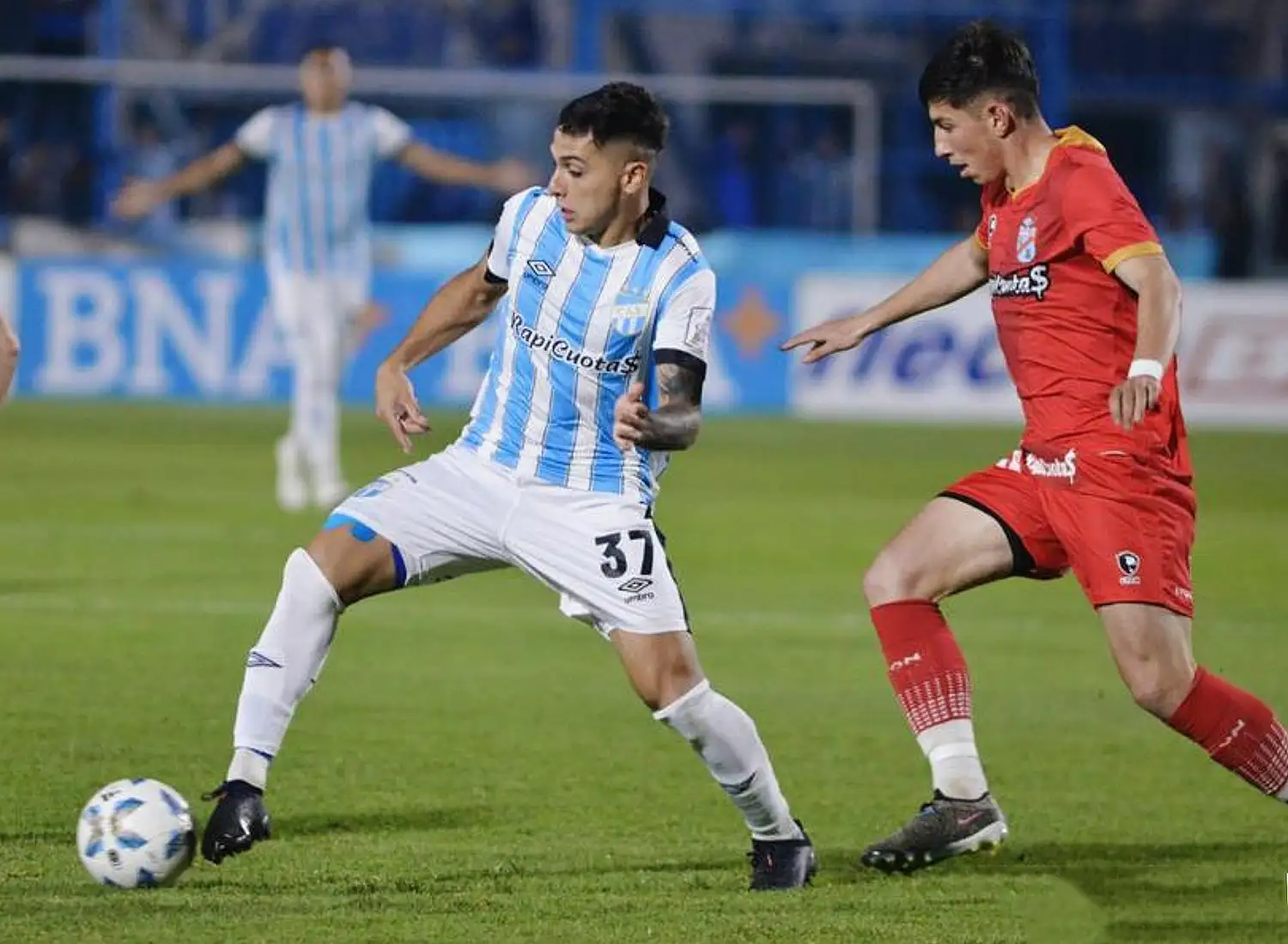 Atlético Tucumán hundió más a Arsenal