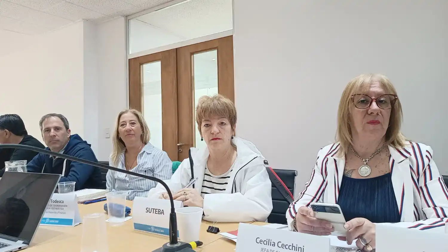 Provincia recibió a los gremios: escuchó demandas, pero no hubo ofertas