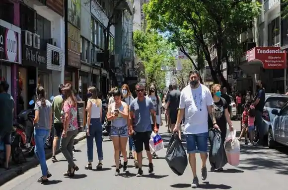 Repunte en las ventas: comercios de calle San Luis alcanzaron los niveles prepandemia