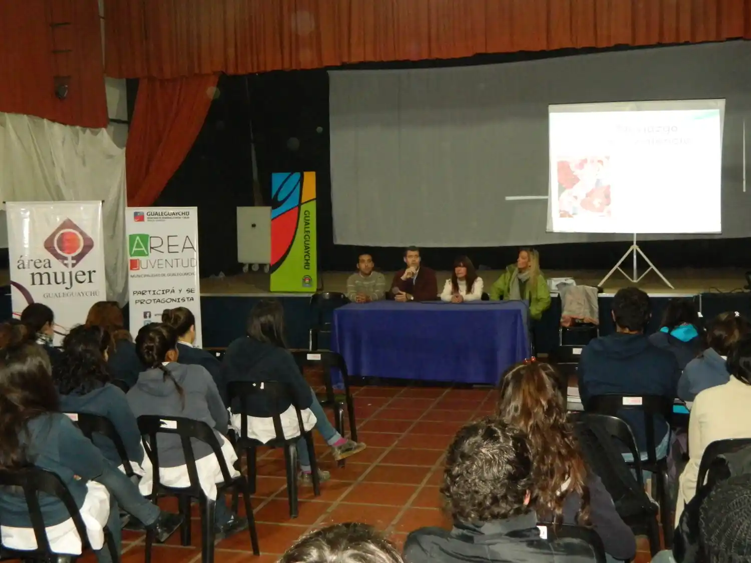 Más de 200 chicos participaron del taller de sensibilización “Noviazgo sin Violencia”