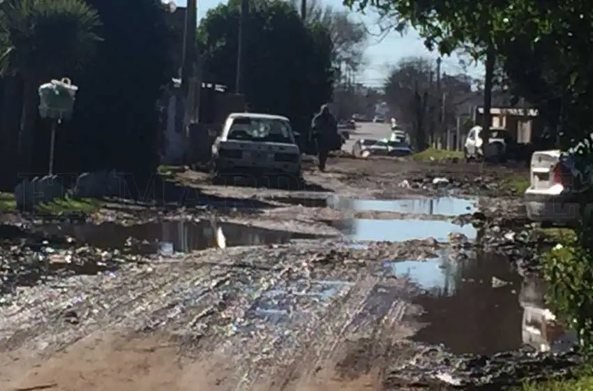 Reclaman mejoras en calles y alumbrado del barrio El Progreso