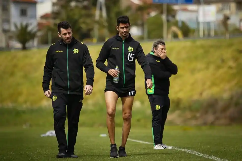 Aldosivi concentra con el regreso de Román Martínez