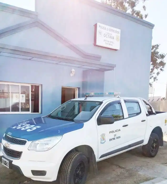 Entrega de móvil policial