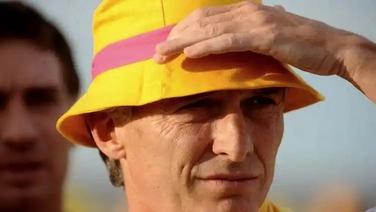 La Angostura: Macri aumentó 25% los salarios de su gabinete