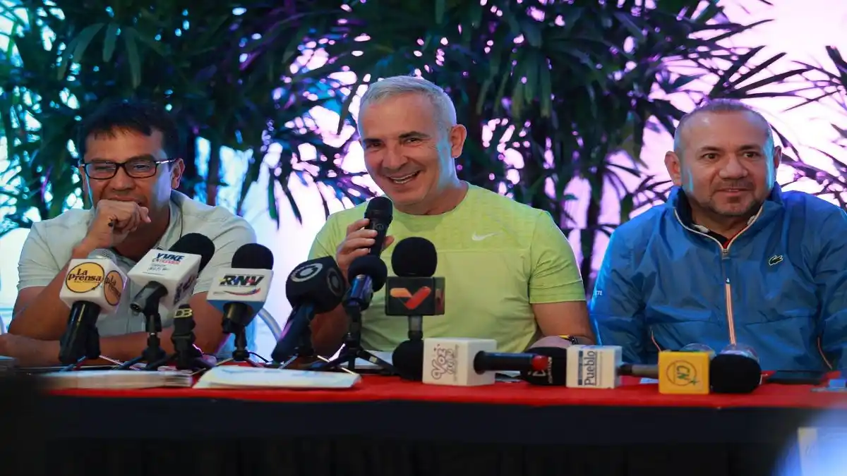 TODO LISTO para el banderazo de salida de la Media Maratón internacional de SAN SEBASTIÁN