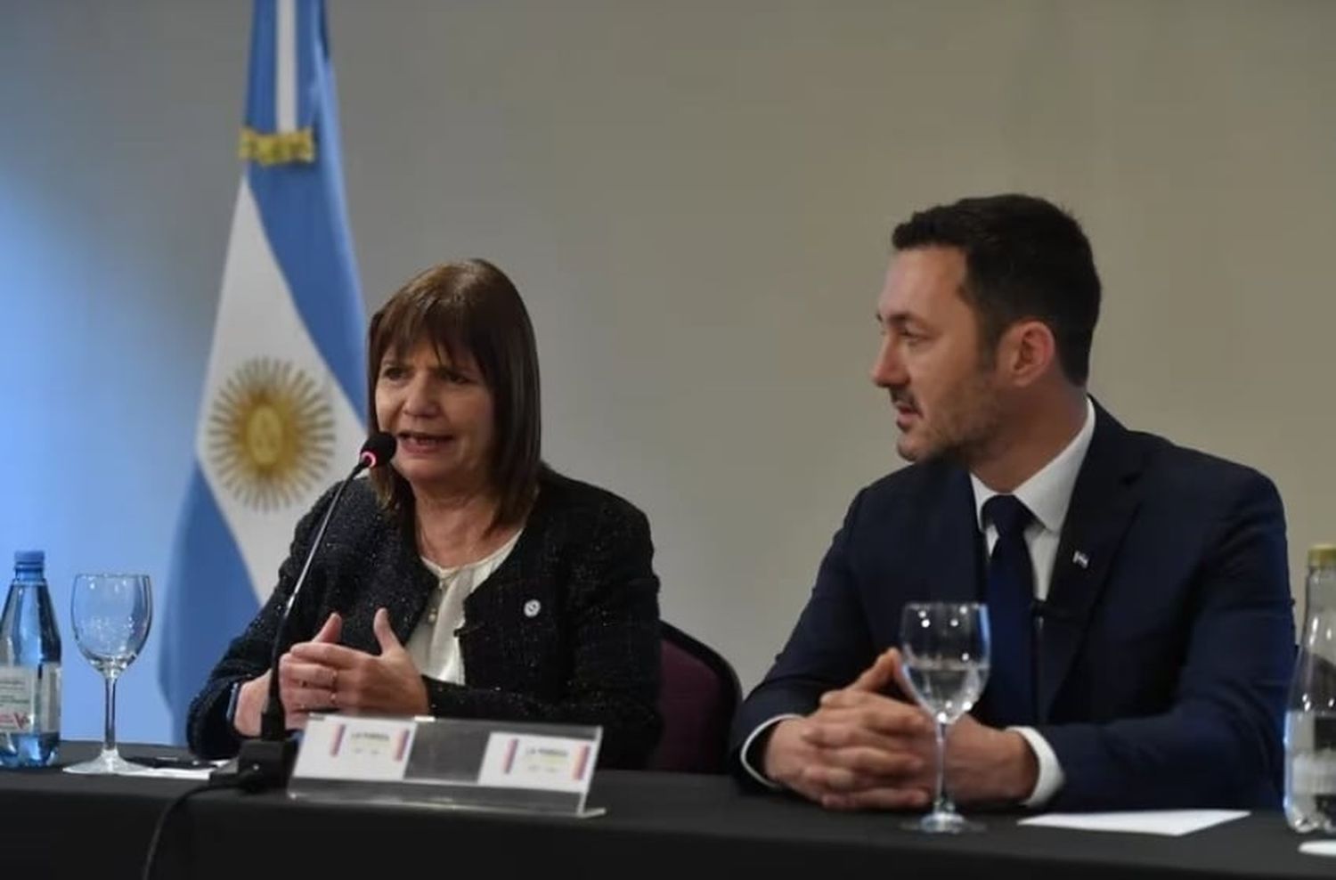 Bullrich presentó a Petri como su candidato a vicepresidente y a Abad como senador