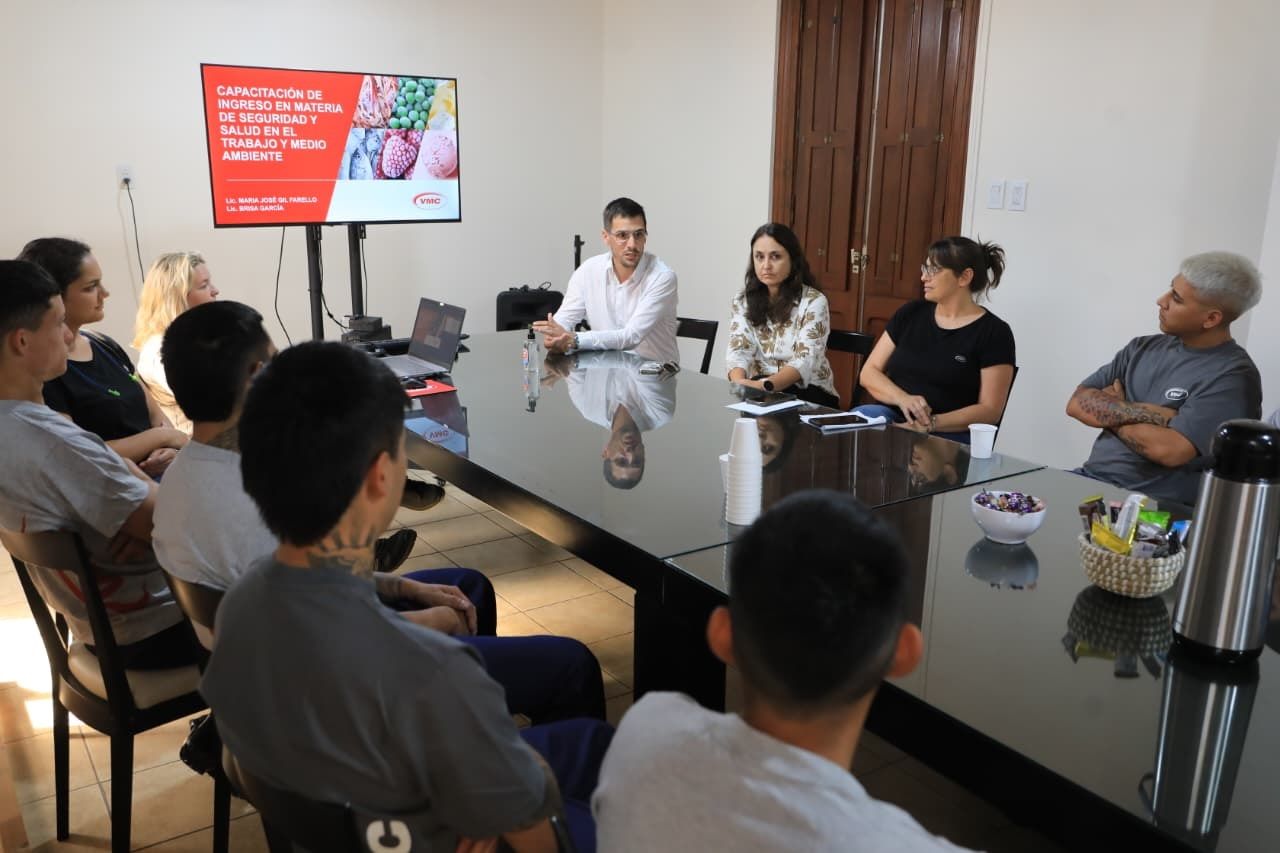 La firma VMC sumó dos jóvenes al Programa "Aprender Haciendo"