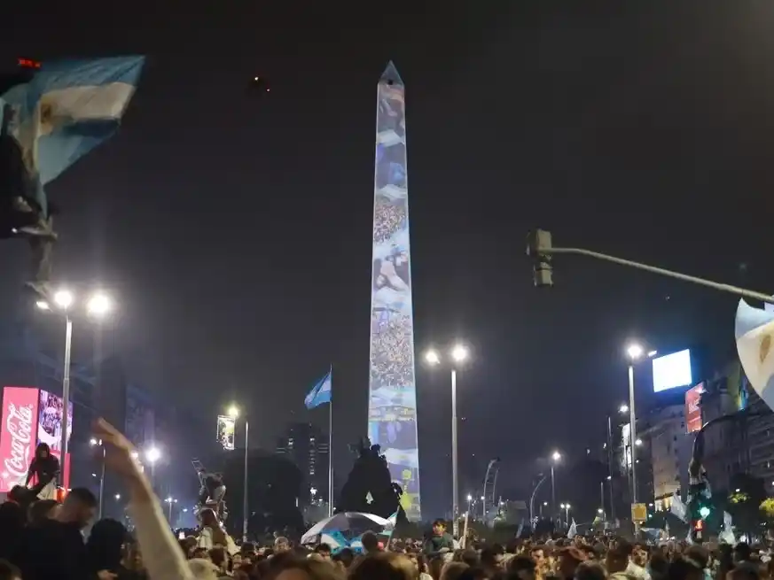 La Selección argentina será recibida en Ezeiza con un acto protocolar, sin festejos ni caravana popular.