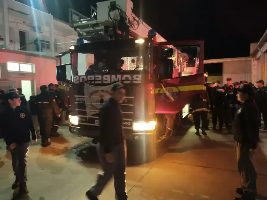 Accidente de autos en Ruta 3 y 85