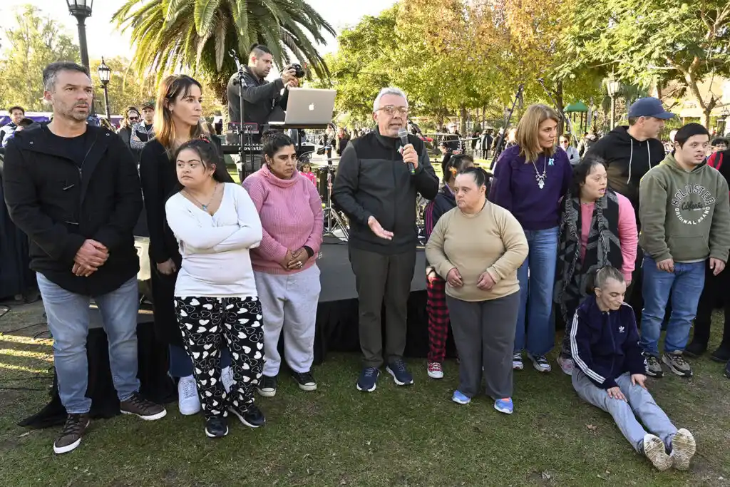 Julio Zamora sobre los recortes en discapacidad: "No podemos tolerar que se abandone a los que más necesidades tienen"
