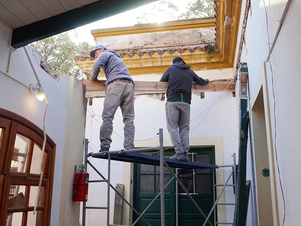 Trabajos. Se llevaron a cabo en los techos de la casona