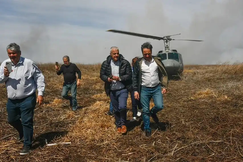 Cabandié pidió que se castigue a los dueños de los campos incendiados