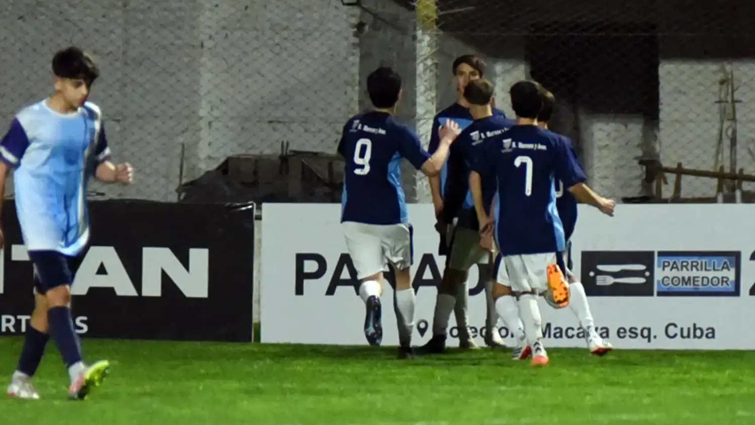 El festejo por el primer gol en Sub 15.