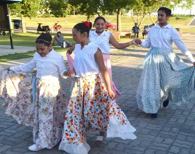 Gran cierre anual de los Talleres Municipales en la costanera