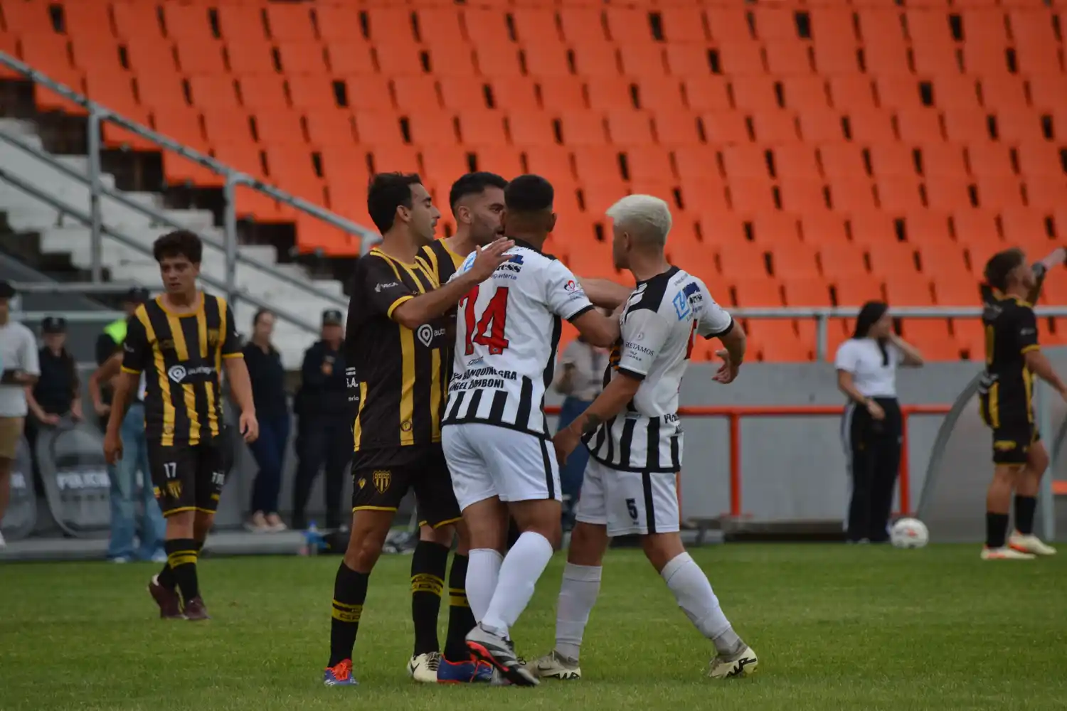 Atlético y Deportivo Norte coronarán al campeón (Foto: Federico Espinosa)