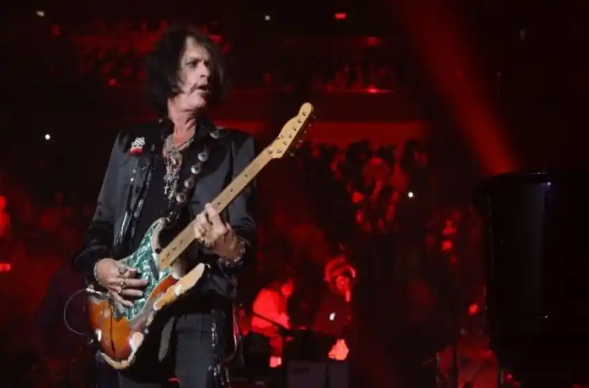 Joe Perry, el guitarrista de Aerosmith, hospitalizado tras desmayarse