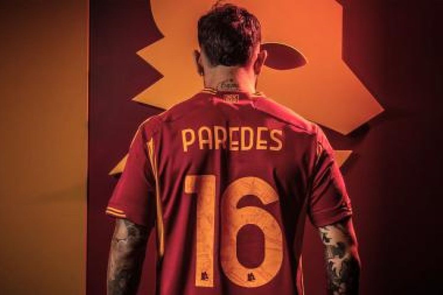 Leandro Paredes lucirá en la Roma la camiseta número 16 que usó De Rossi