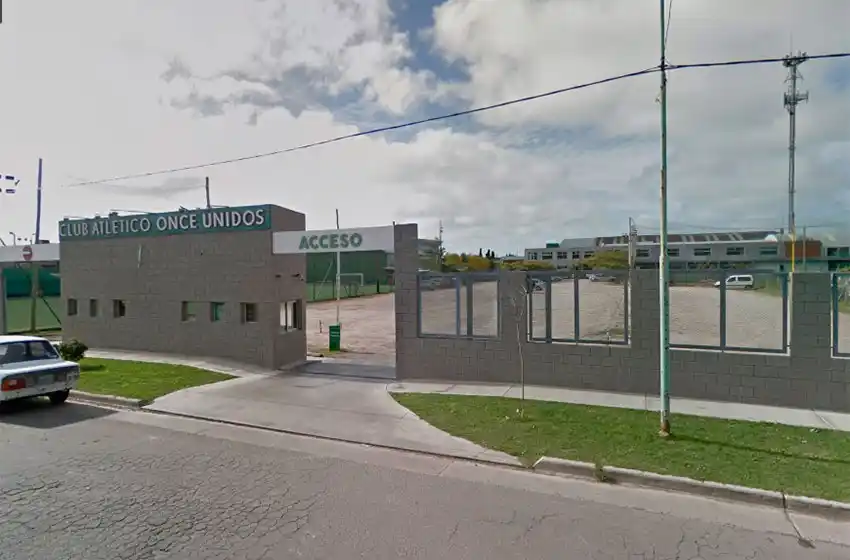 Violento robo en el club Once Unidos: ataron a un empleado y lo golpearon