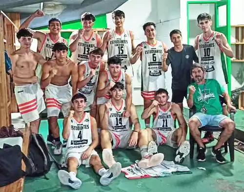 Estudiantes visita a Ferro en San Salvador y quiere ser finalista