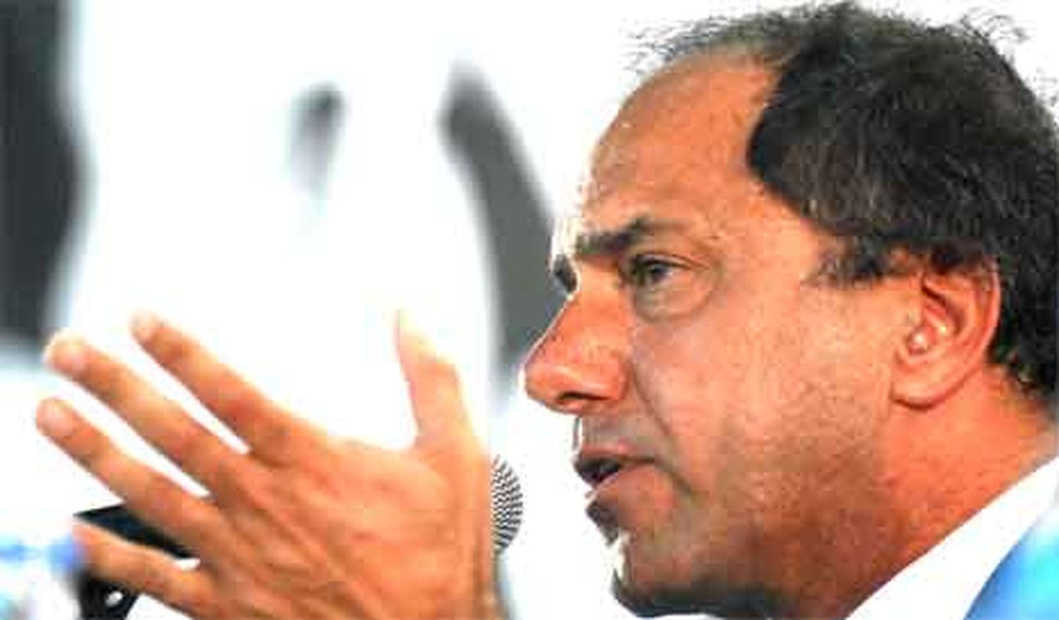 Scioli recibe a concejales y consejeros escolares