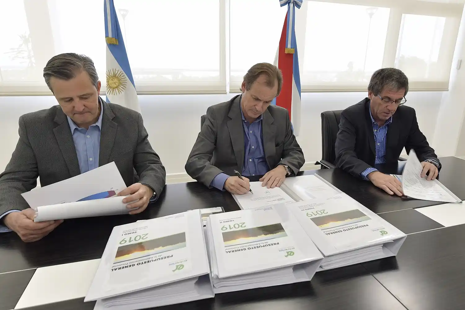 “Vamos a presentar un proyecto de presupuesto con un superávit financiero”, sostuvo el ministro de Economía Hugo Ballay