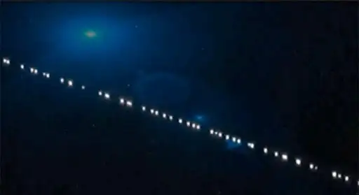 Puntos brillantes en el cielo nocturno gualeyo