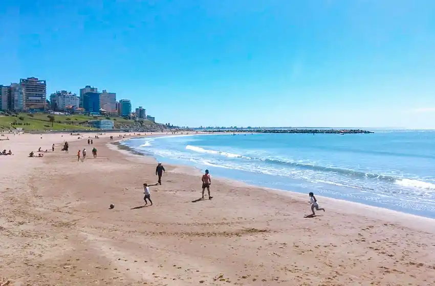 ¡Qué calorcito!: 26 grados de máxima en la ciudad de Mar del Plata