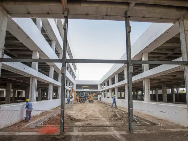 Reactivaron las obras para finalizar el Hospital Regional Sur
