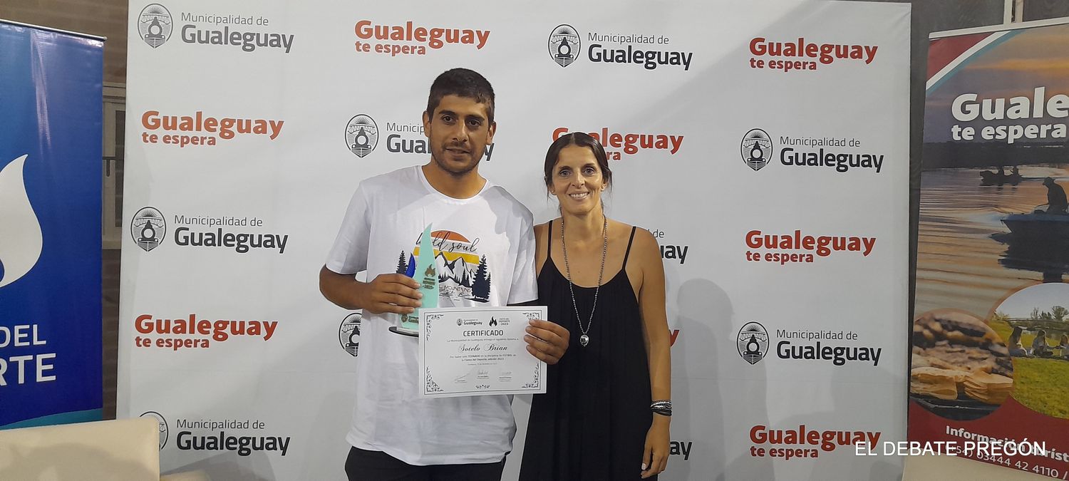 Una de las ternas más esperada ara saber quien era el ganador era la referente a fútbol. El premio mayor se lo llevó el goleador del C.A. Libertad: Brian Sotelo.