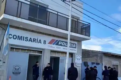 San Juan: descubrió que su novia lo engañaba con su tío, lo atacó con un palo con clavos y lo dejó agonizando