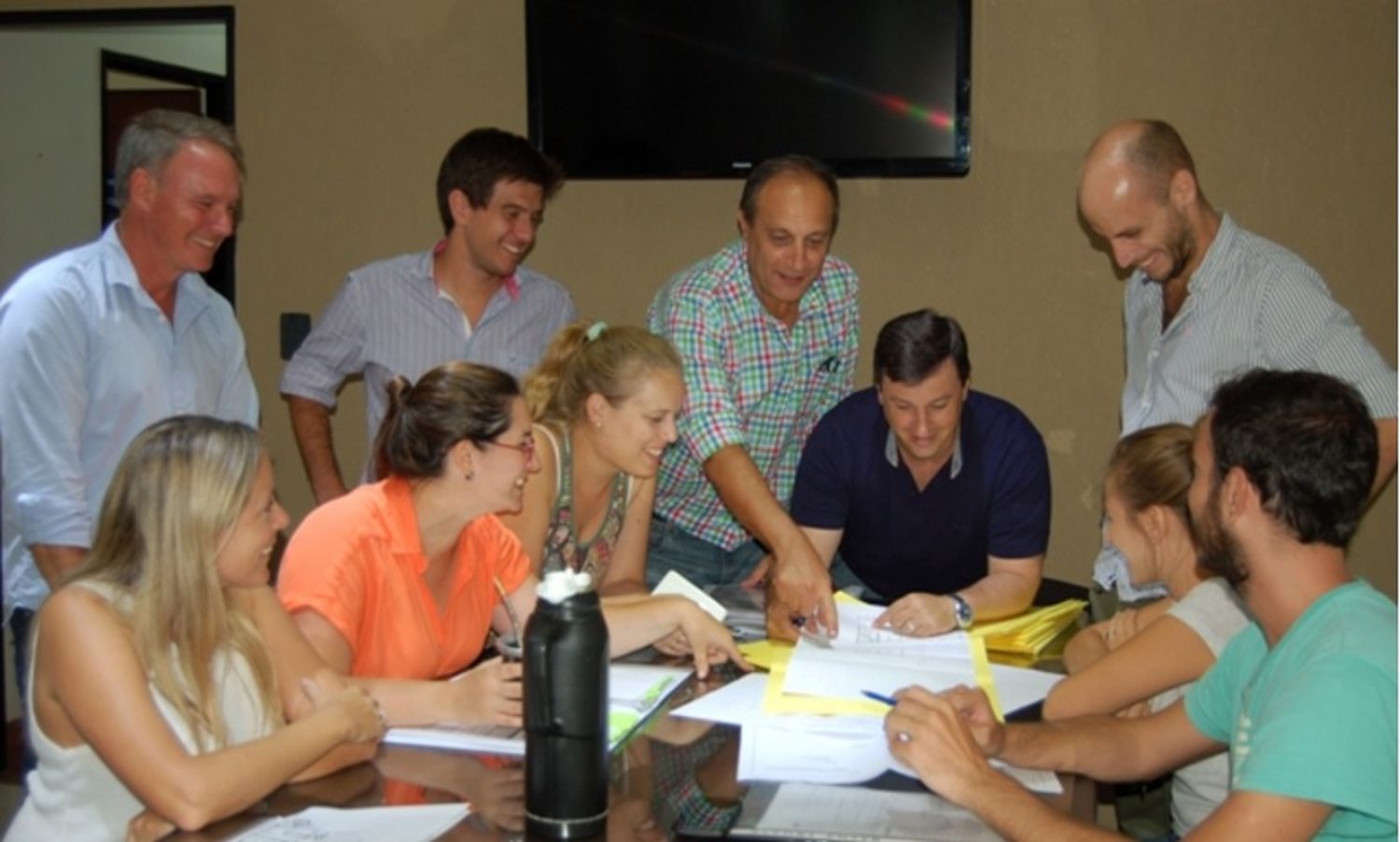 Funcionarios del gobierno de la Ciudad de Crespo y de la Nación recorrieron las obras que se llevan adelante en el Barrio Norte