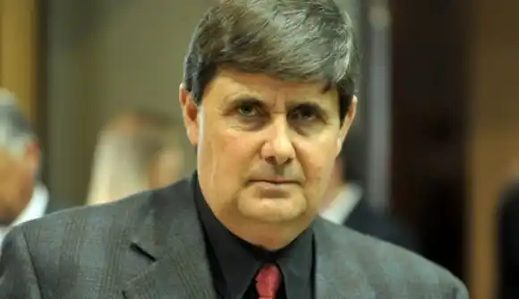 Le hackearon el teléfono al intendente de Belgrano y le hicieron el cuento del tío a otro