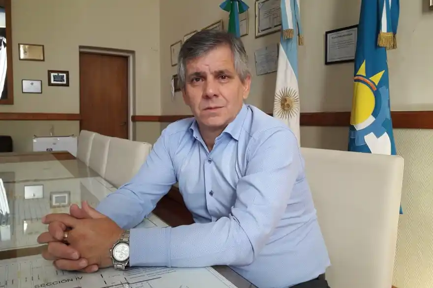 Britos estalló contra el PRO y los K por la falta de obras de viviendas en Chivilcoy: "Son canallas"