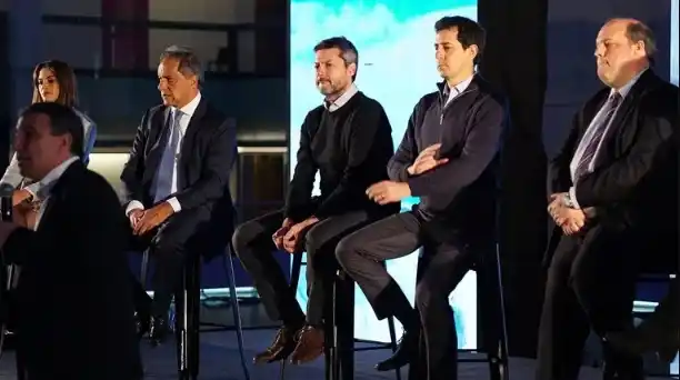 Daniel Scioli y Wado De Pedro entran de lleno en la campaña tras la baja de Cristina Kirchner