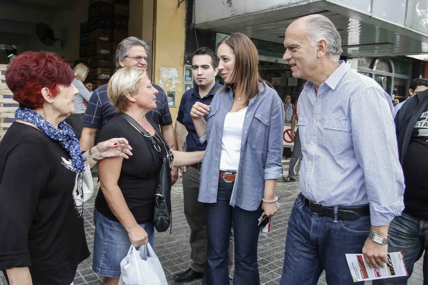 Elecciones 2015: Vidal recorrió Lanús
