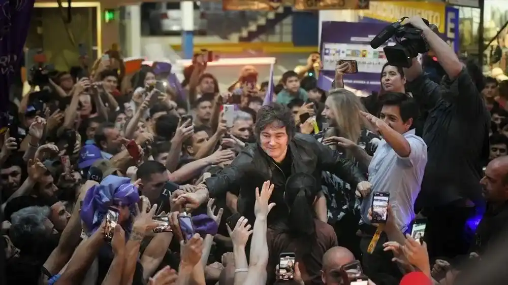 Milei inicia en Mar del Plata su "Tour de la Gratitud" y activa la campaña rumbo a 2027