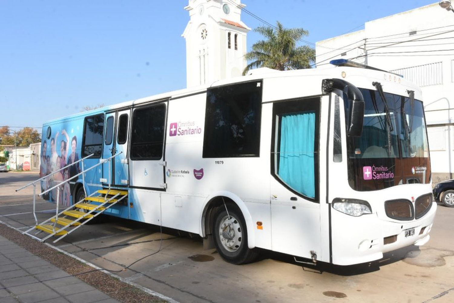 El Ómnibus Sanitario continúa en barrio Pizzurno