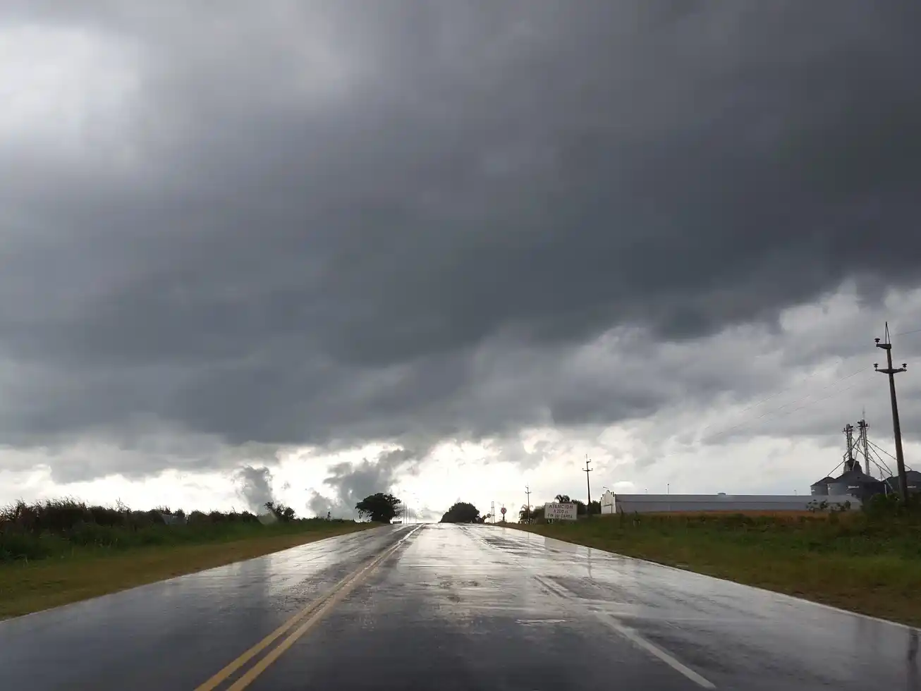 Alerta por tormentas para Entre Ríos: los vientos podrían alcanzar los 80 km/h