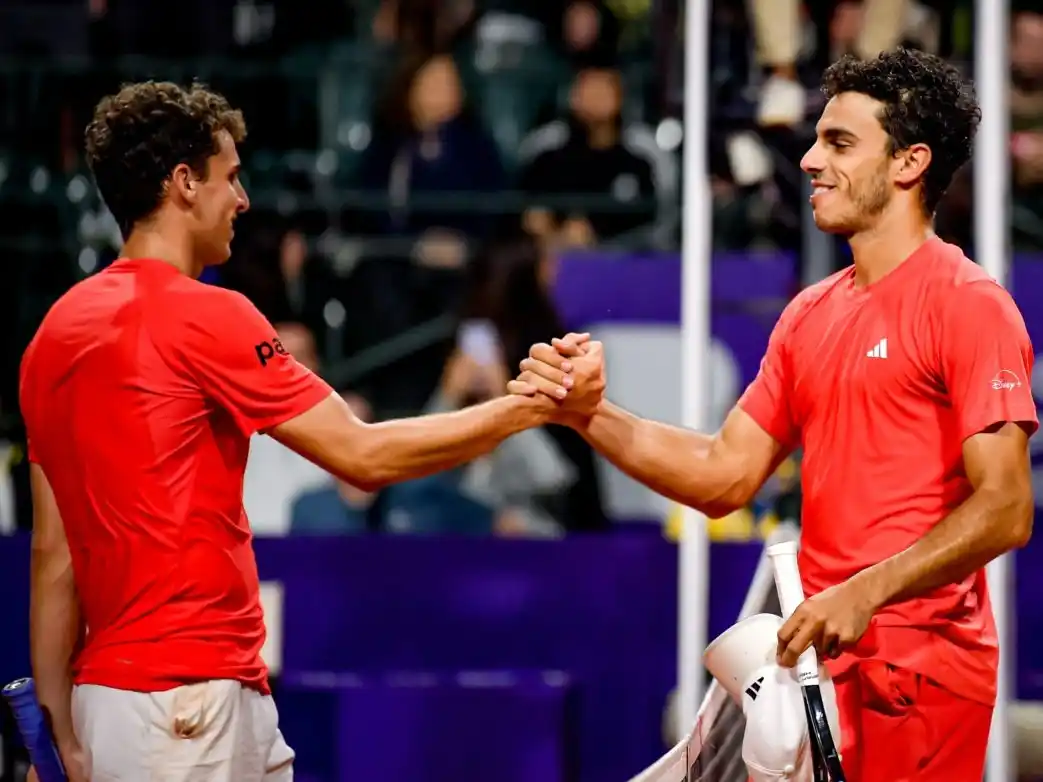 Francisco le ganó a su hermano Juan Manuel