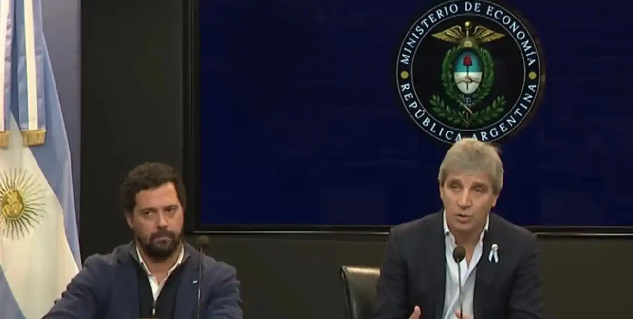 A pesar de que la recaudación lleva nueve meses de retroceso, Caputo confió en que la baja de DEX no implicará nuevos ajustes.