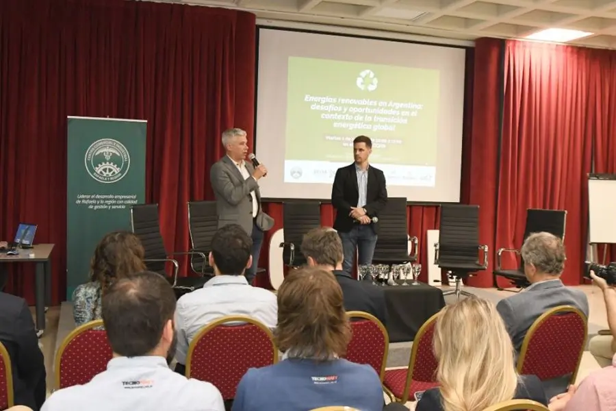El CCIRR llevó a cabo una jornada sobre energías renovables
