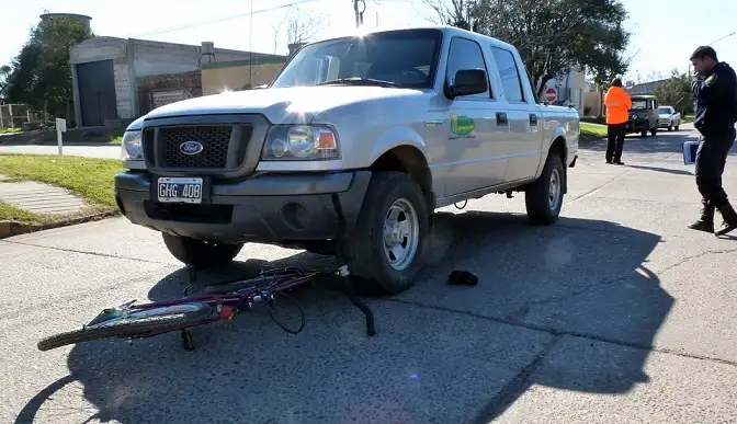 Trasladan a Paraná a una menor embestida  por una camioneta 