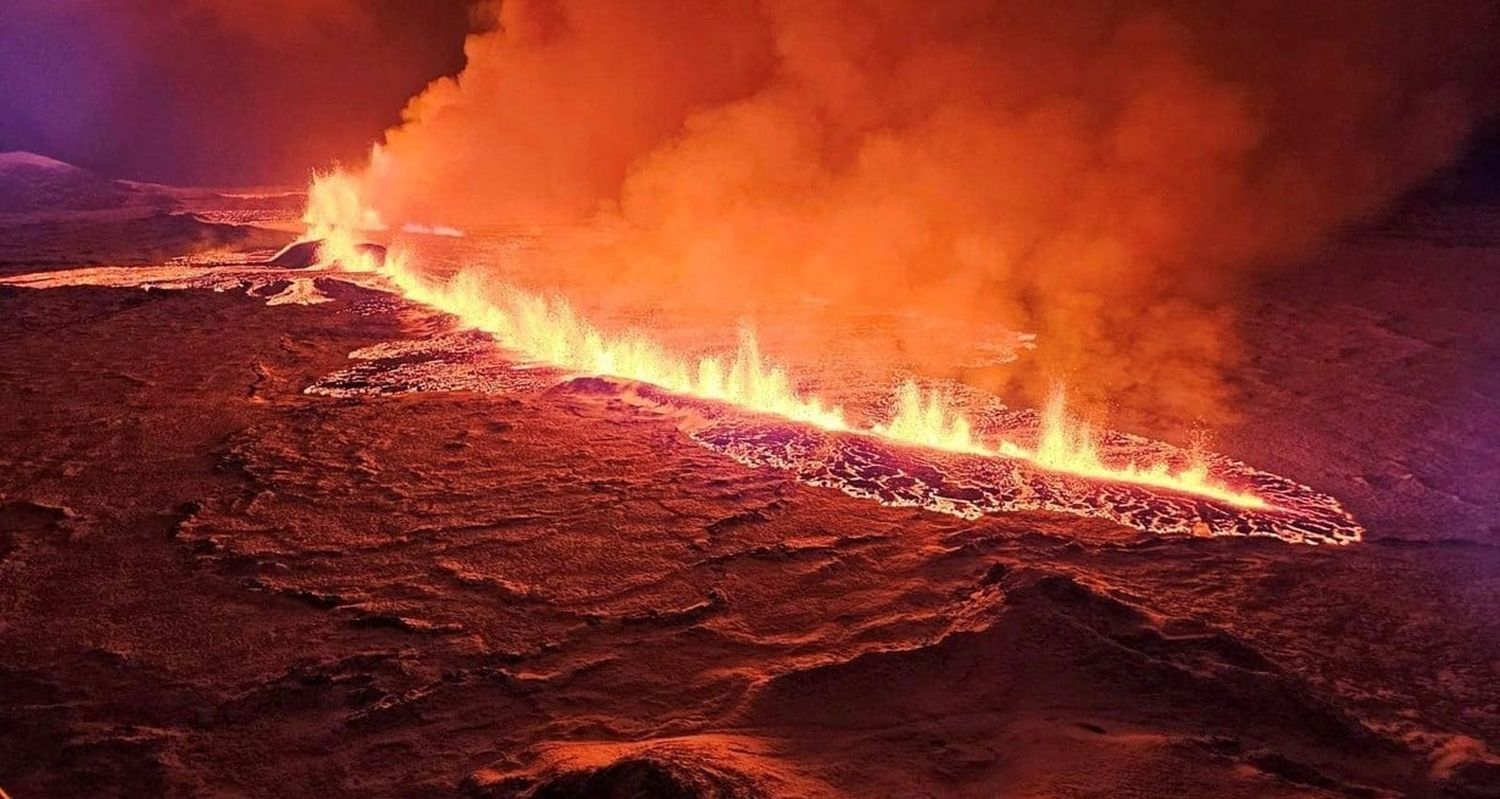 La lava avanza hacia Grindavik. Crédito: Protección Civil de Islandia