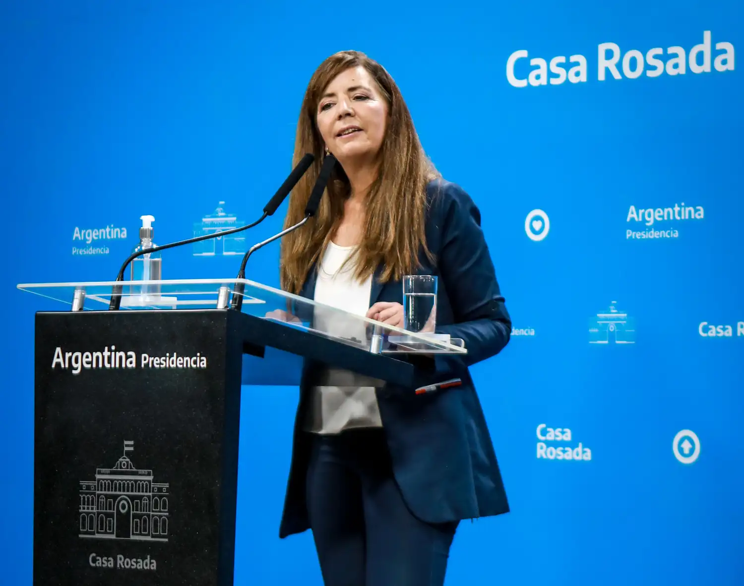 El Gobierno consideró lapidario el informe del Fondo Monetario por la deuda de Macri