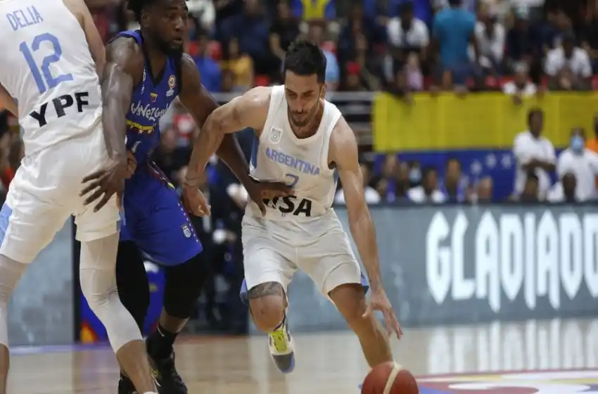 Tras su preparación en la ciudad, Argentina visita esta noche a Canadá