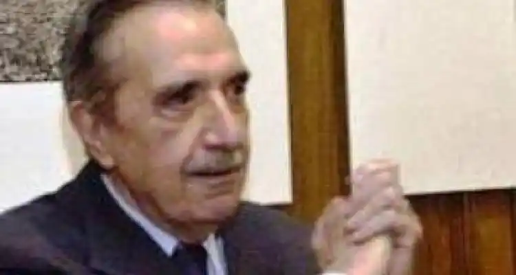 Proponen llamar “Raúl Alfonsín” al Paseo Público municipal